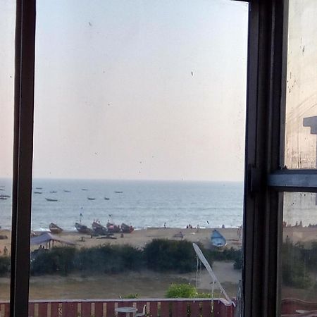 Nirman Beach Homestay Puri Bagian luar foto