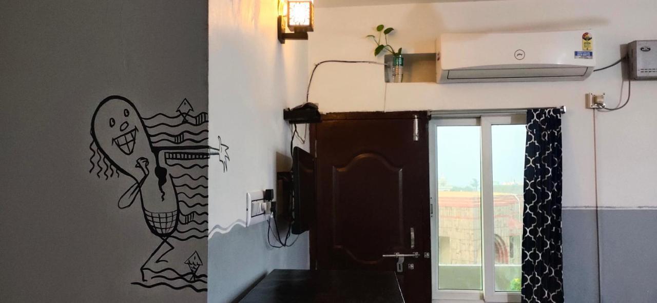 Nirman Beach Homestay Puri Bagian luar foto