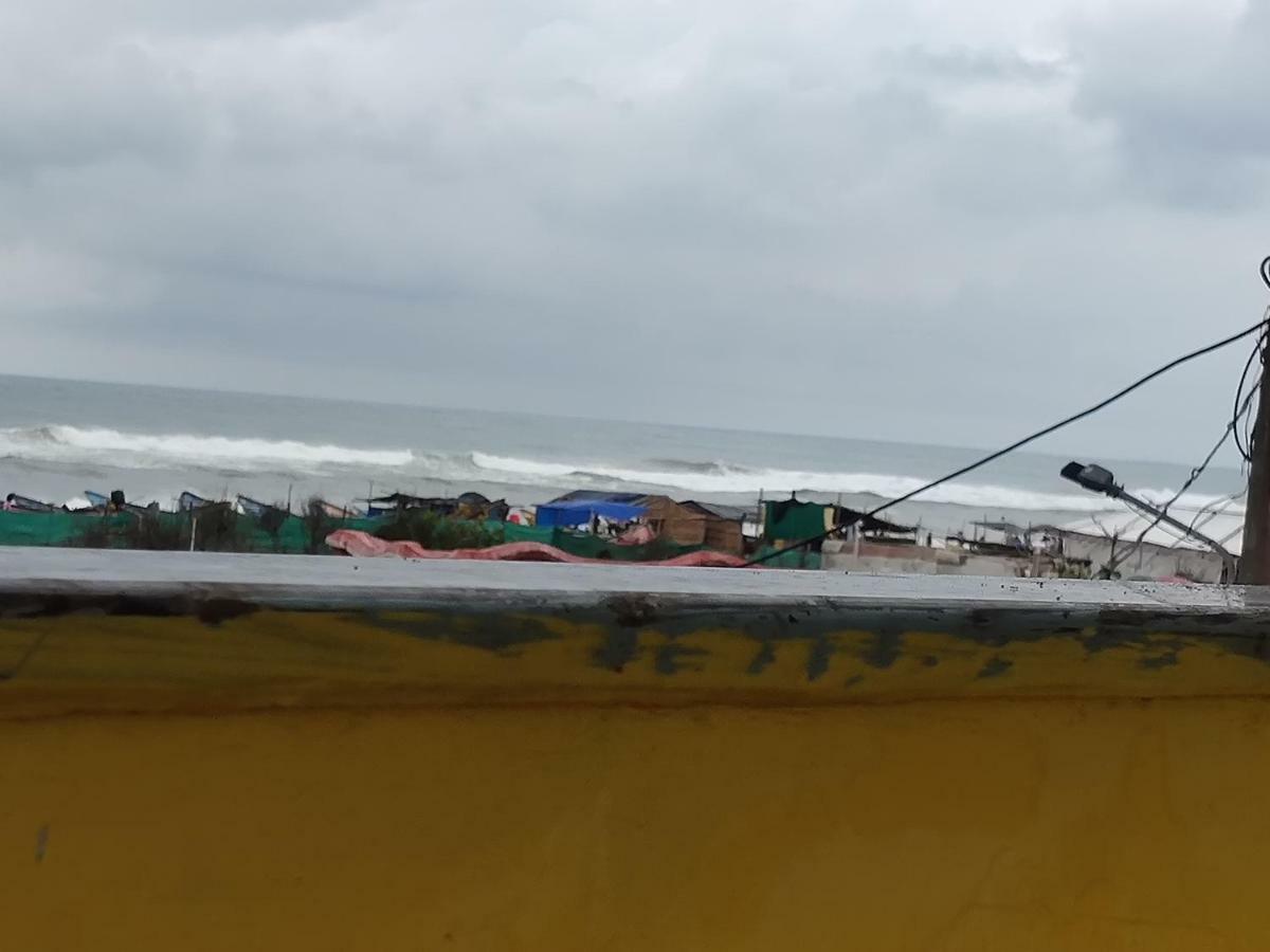Nirman Beach Homestay Puri Bagian luar foto