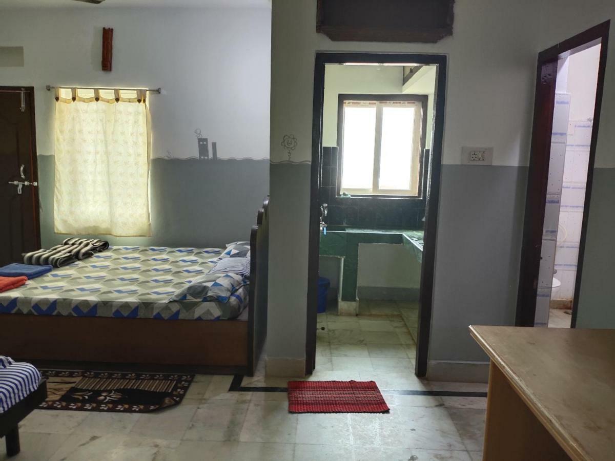 Nirman Beach Homestay Puri Bagian luar foto