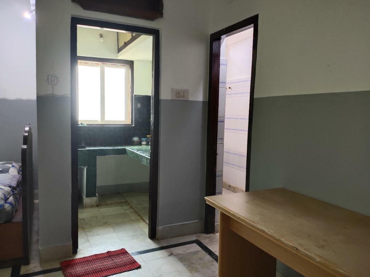 Nirman Beach Homestay Puri Bagian luar foto